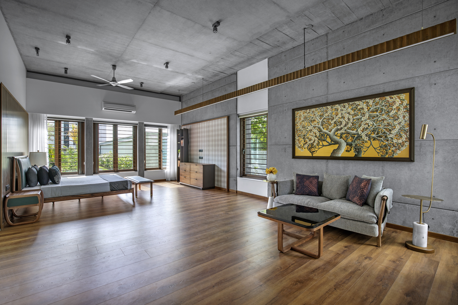 A Stunning House of Folded Concrete and Wooden Louvers in Vadodara, India by Dipen Gada and Associates (9)