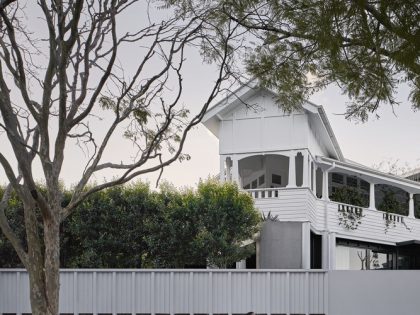 A Stunning Modern Home with Neutral Tones of Facade in New Farm, Australia by Shane Marsh Architects (3)