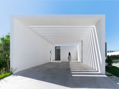 A Stylish Contemporary Home with Luxury Interiors in Valencia, Spain by Rubén Muedra Estudio de Arquitectura (11)