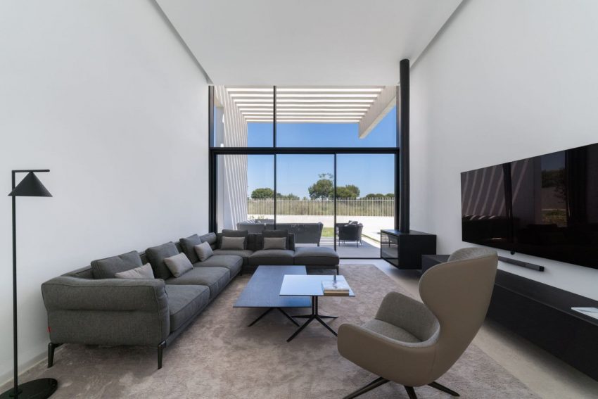 A Stylish Contemporary Home with Luxury Interiors in Valencia, Spain by Rubén Muedra Estudio de Arquitectura (2)