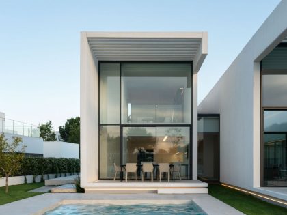 A Stylish Contemporary Home with Luxury Interiors in Valencia, Spain by Rubén Muedra Estudio de Arquitectura (6)