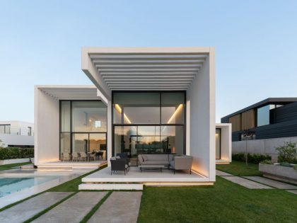 A Stylish Contemporary Home with Luxury Interiors in Valencia, Spain by Rubén Muedra Estudio de Arquitectura (8)