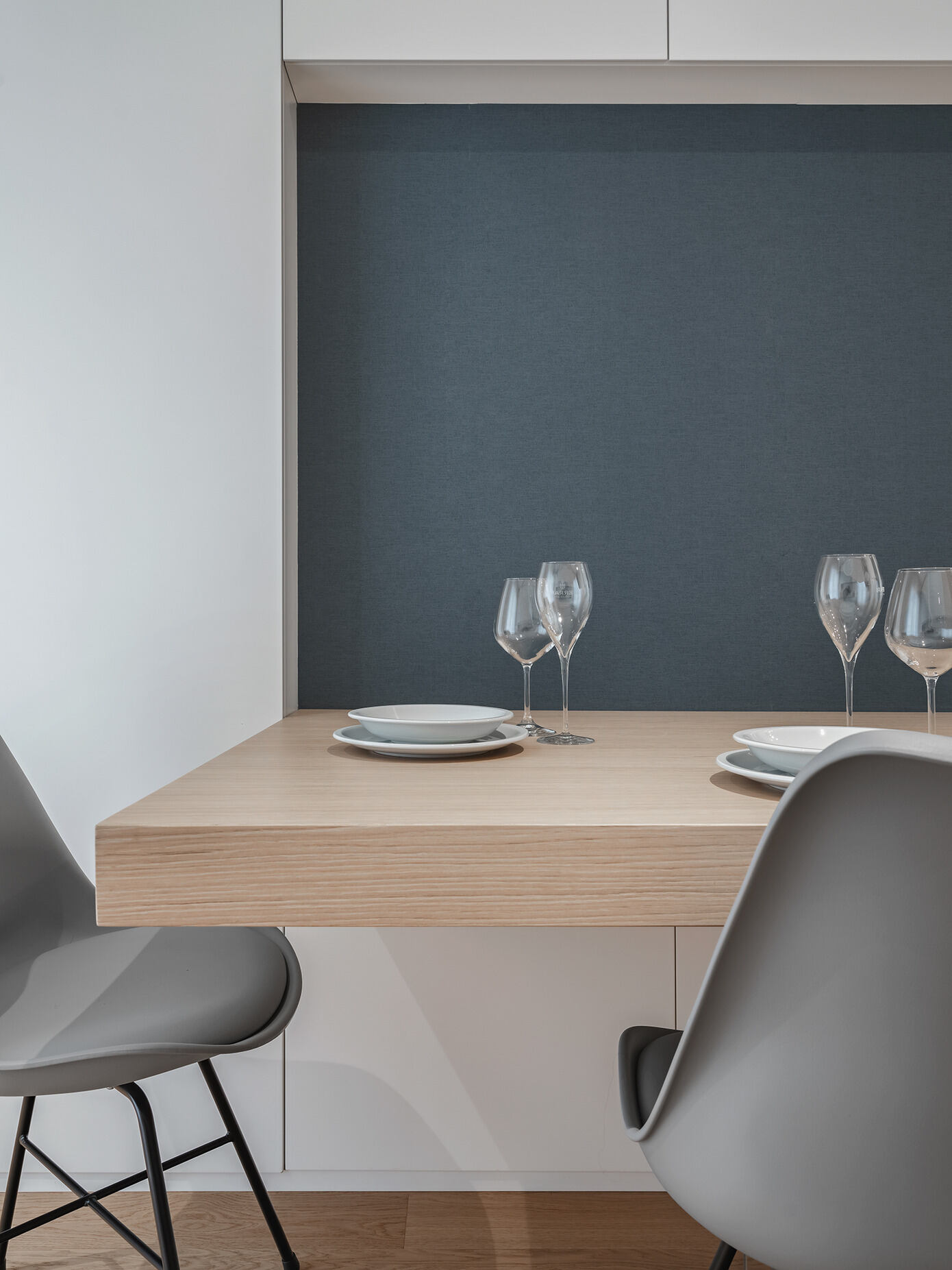 Alessandro Fontana Studio Designs a Contemporary Apartment in Matera, Italy (10)