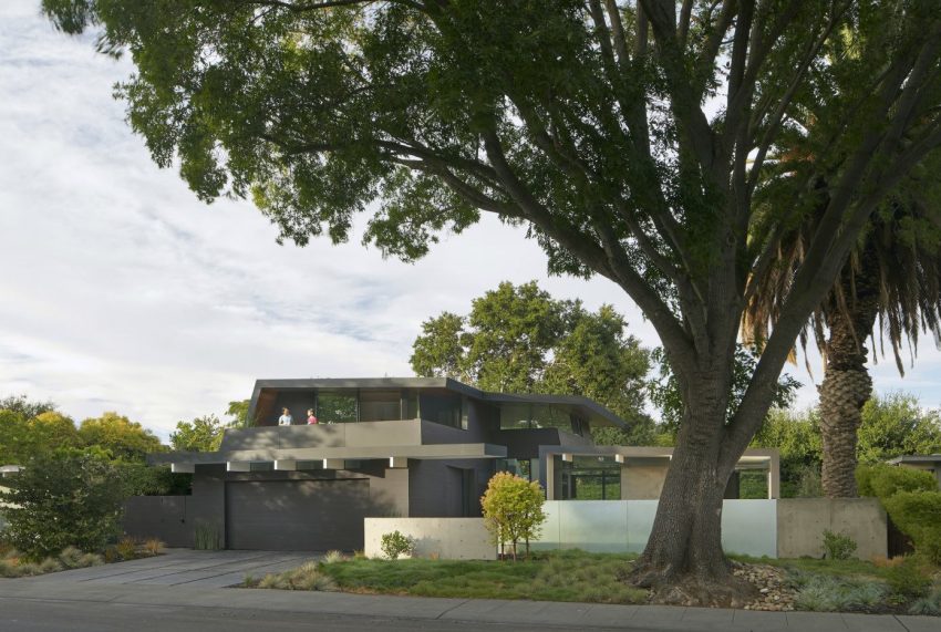 An Elegant Contemporary Home for a Young Deaf Family in Palo Alto, California by Terry & Terry Architecture (13)