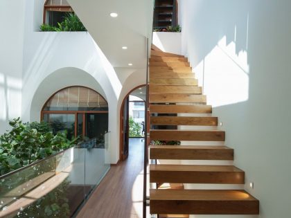 An Elegant Contemporary Home in a Narrow Lot in Da Nang, Vietnam by 85 Design (14)