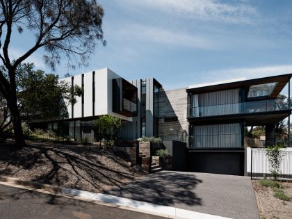 An Elegant Home Built with Two Angles to Capture the Spectacular Views in Mount Eliza, Australia by Megowan Architectural (3)