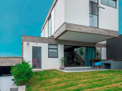 An Elegant Modern House Made of Reinforced Concrete in Jaraguá do Sul, Brazil by Pablo José Vailatti (15)