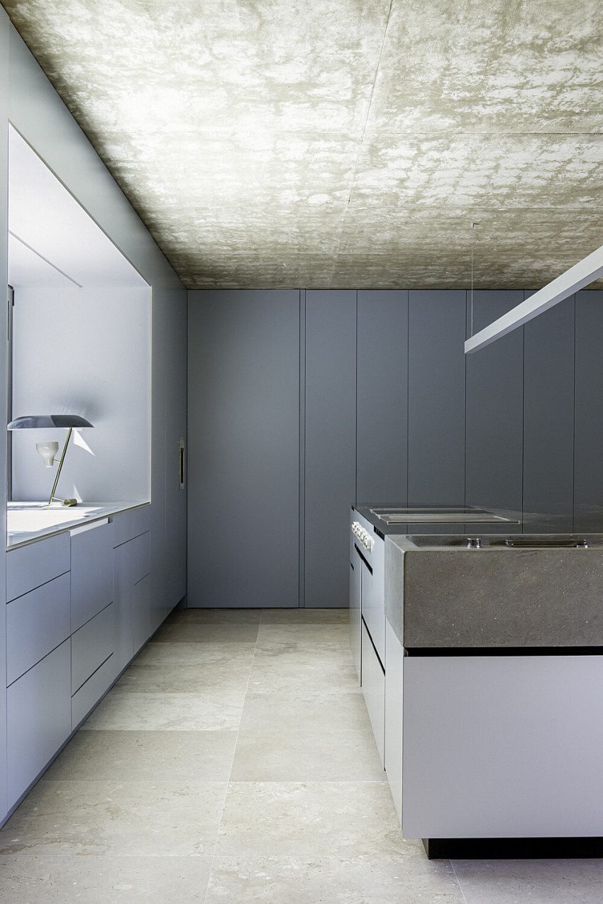 An Elegant Modern House with Panoramic View of Surrounding Nature in Madrid, Spain by Ábaton Arquitectura (13)