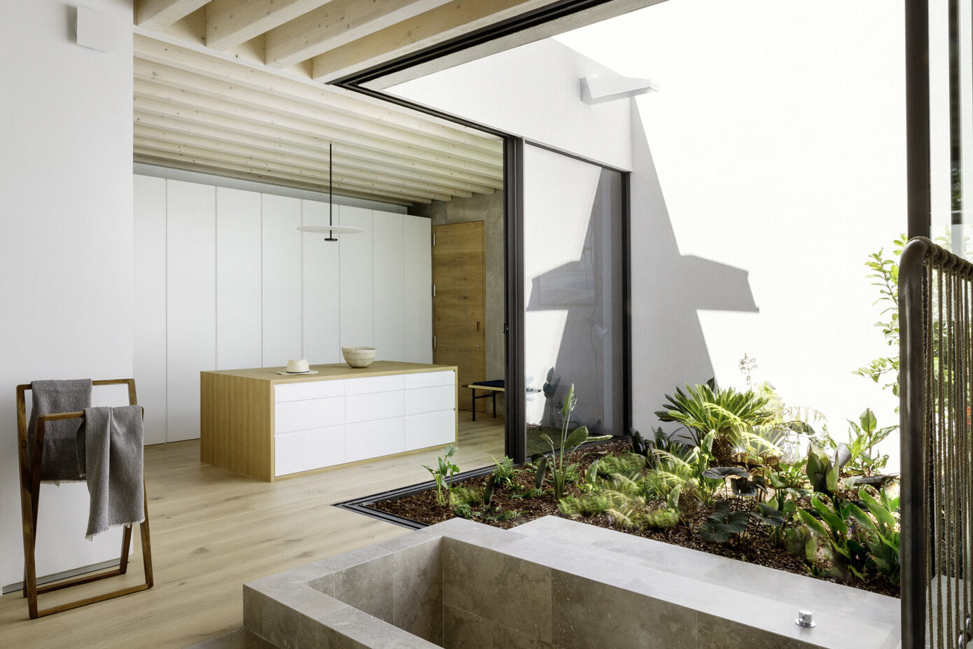 An Elegant Modern House with Panoramic View of Surrounding Nature in Madrid, Spain by Ábaton Arquitectura (18)