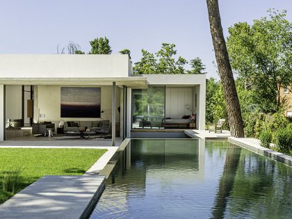 An Elegant Modern House with Panoramic View of Surrounding Nature in Madrid, Spain by Ábaton Arquitectura (27)