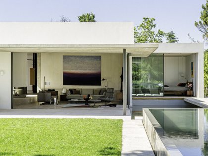 An Elegant Modern House with Panoramic View of Surrounding Nature in Madrid, Spain by Ábaton Arquitectura (28)