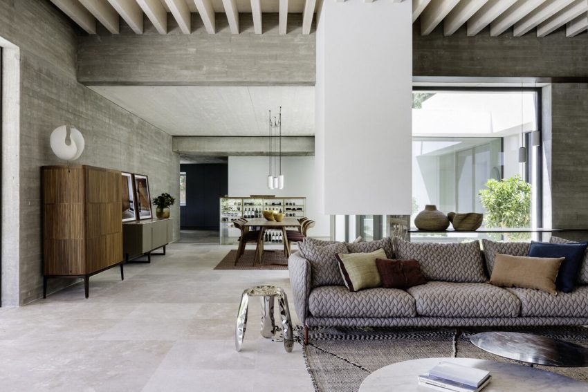 An Elegant Modern House with Panoramic View of Surrounding Nature in Madrid, Spain by Ábaton Arquitectura (6)