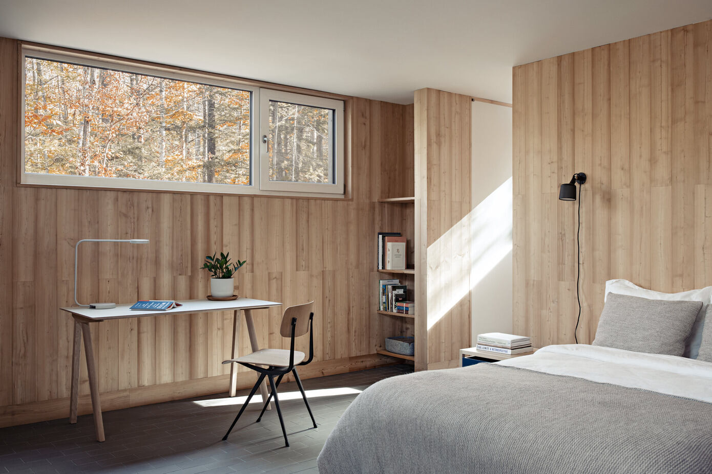 An Elegant Modern Vacation Home in the Catskill Mountains, New York by VIPP (10)