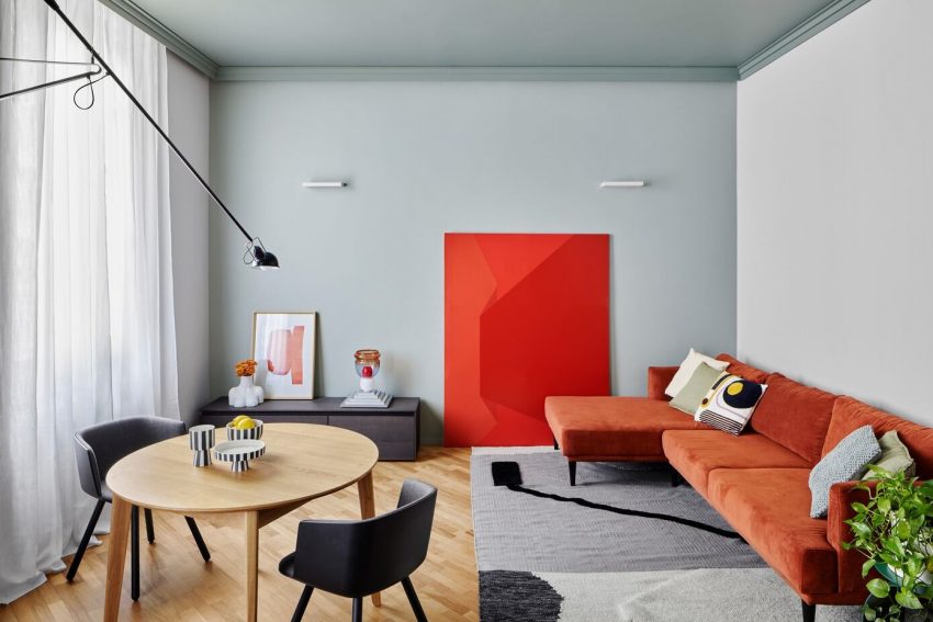 An Elegant Retro Apartment with a Soft and Harmonious Palette in Milan, Italy by Chromastudio (4)