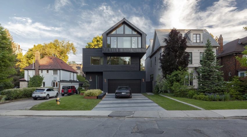 Atelier RZLBD Designs a Playful Contemporary Home in Toronto, Canada (1)