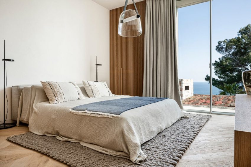 BEEF Architekti Designs a Stunning Modern Stone House in Palma de Mallorca, Spain (12)