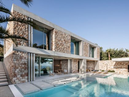 BEEF Architekti Designs a Stunning Modern Stone House in Palma de Mallorca, Spain (2)