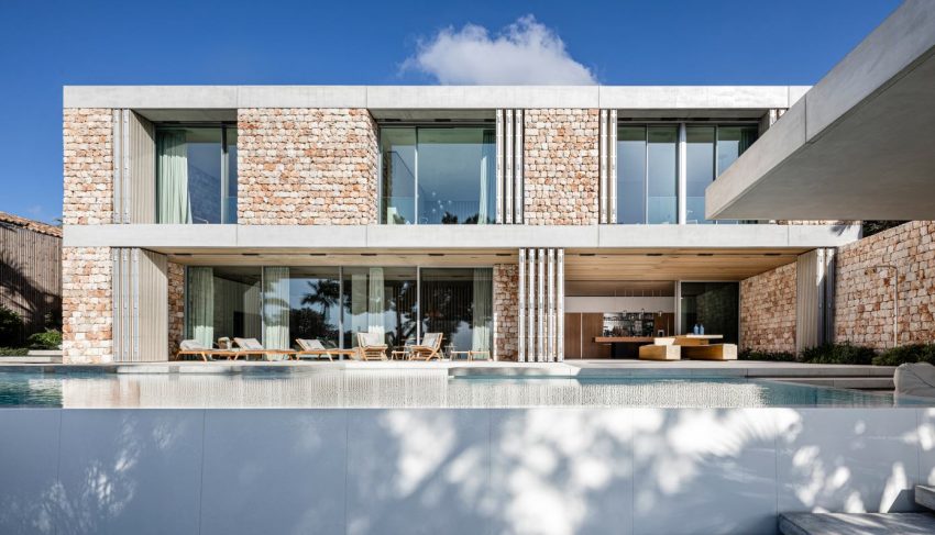 BEEF Architekti Designs a Stunning Modern Stone House in Palma de Mallorca, Spain (31)