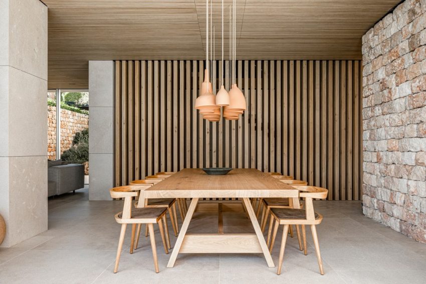 BEEF Architekti Designs a Stunning Modern Stone House in Palma de Mallorca, Spain (5)