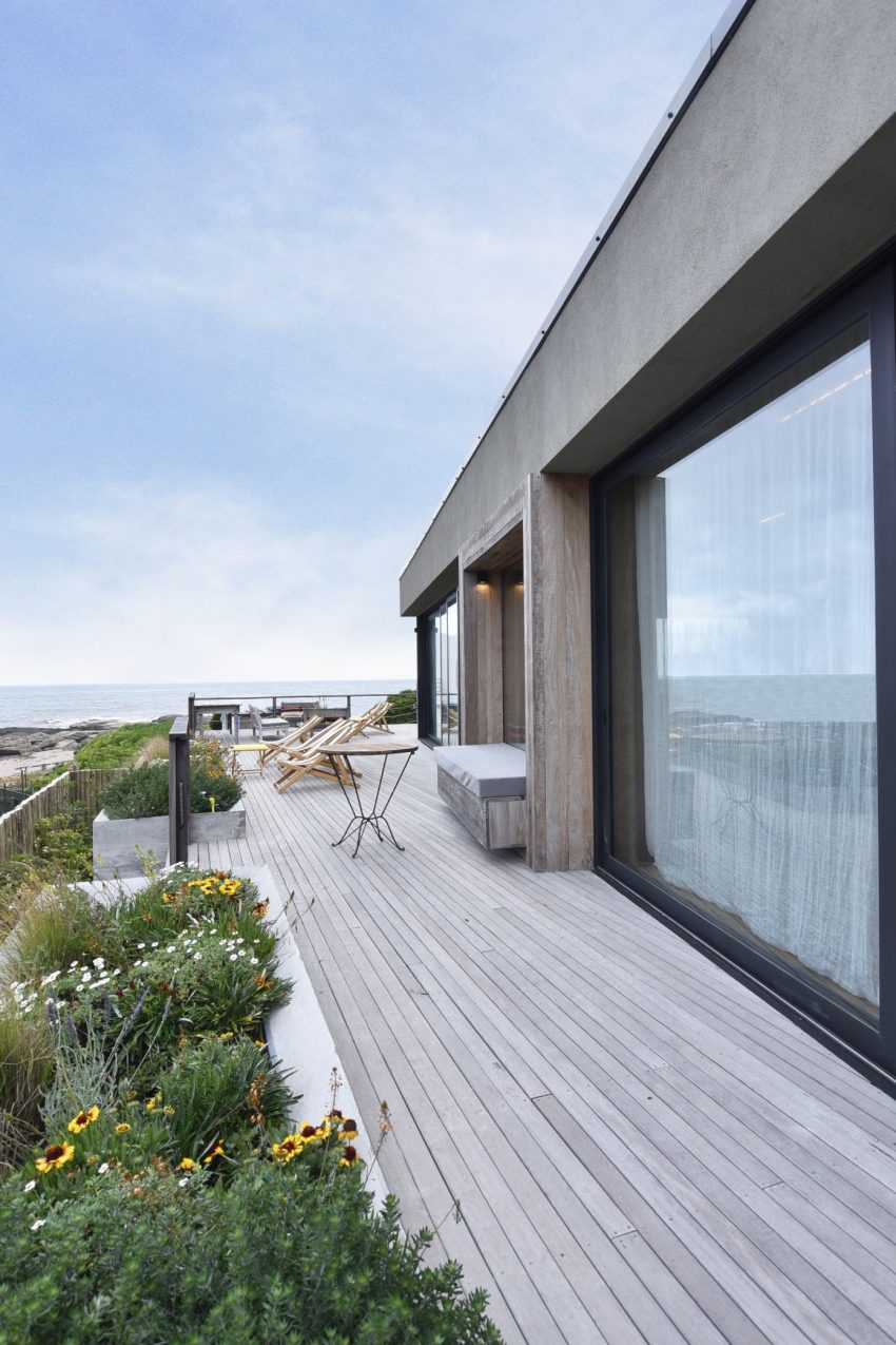 Candida Tabet Arquitetura Designs a Contemporary Home in José Ignacio, Uruguay (19)