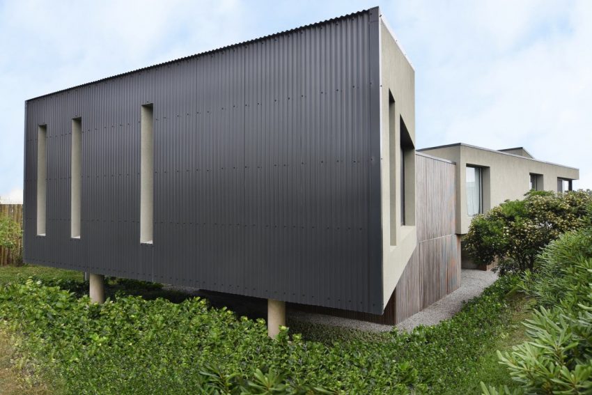 Candida Tabet Arquitetura Designs a Contemporary Home in José Ignacio, Uruguay (3)