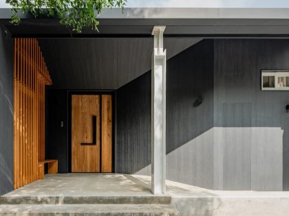 Emerge Architects & Associates Design a Contemporary Home with Elegant Wooden Surfaces in Taiwan (5)