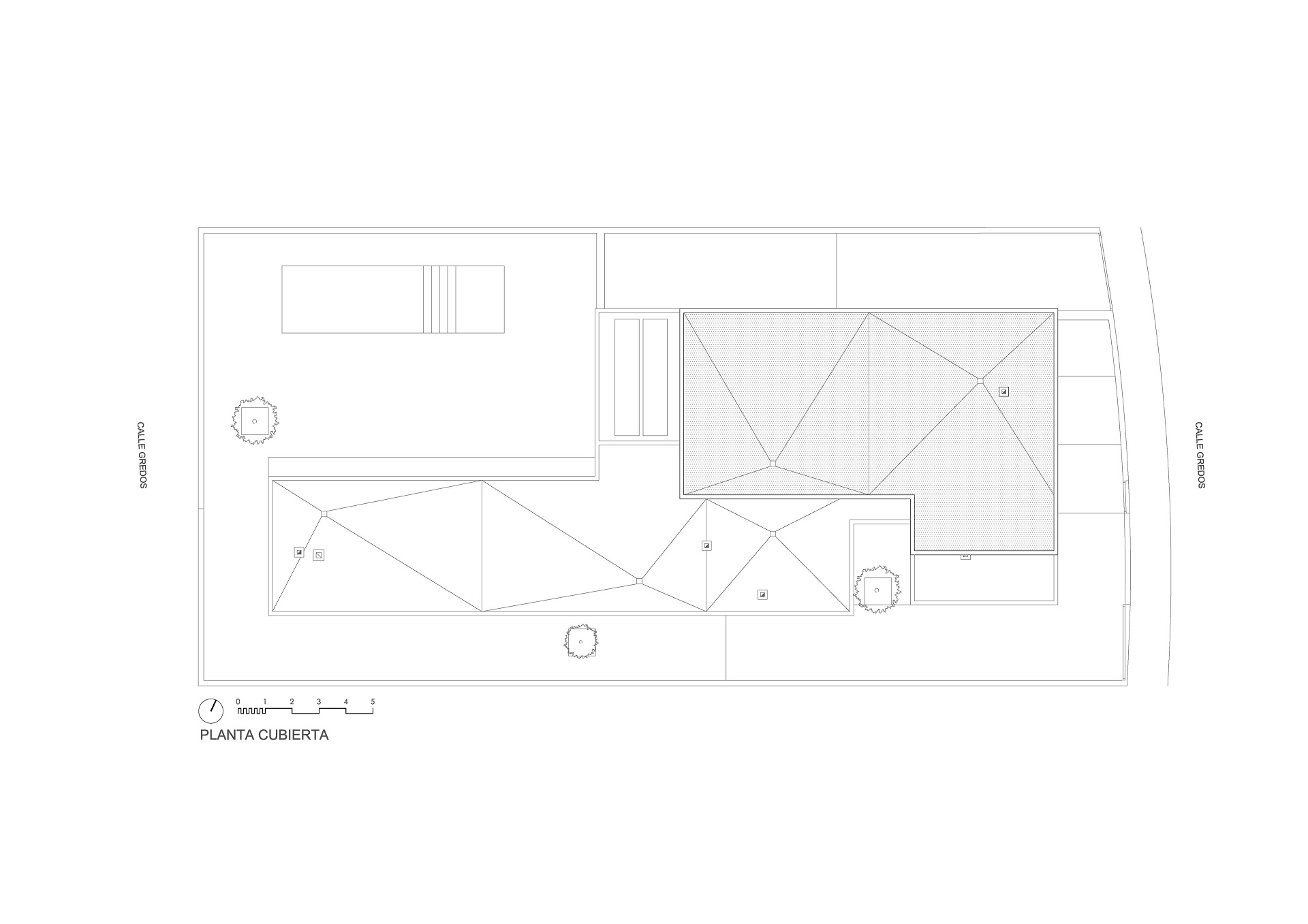 Enrique Jiménez Designs a Striking Contemporary Home in La Zubia, Spain (18)