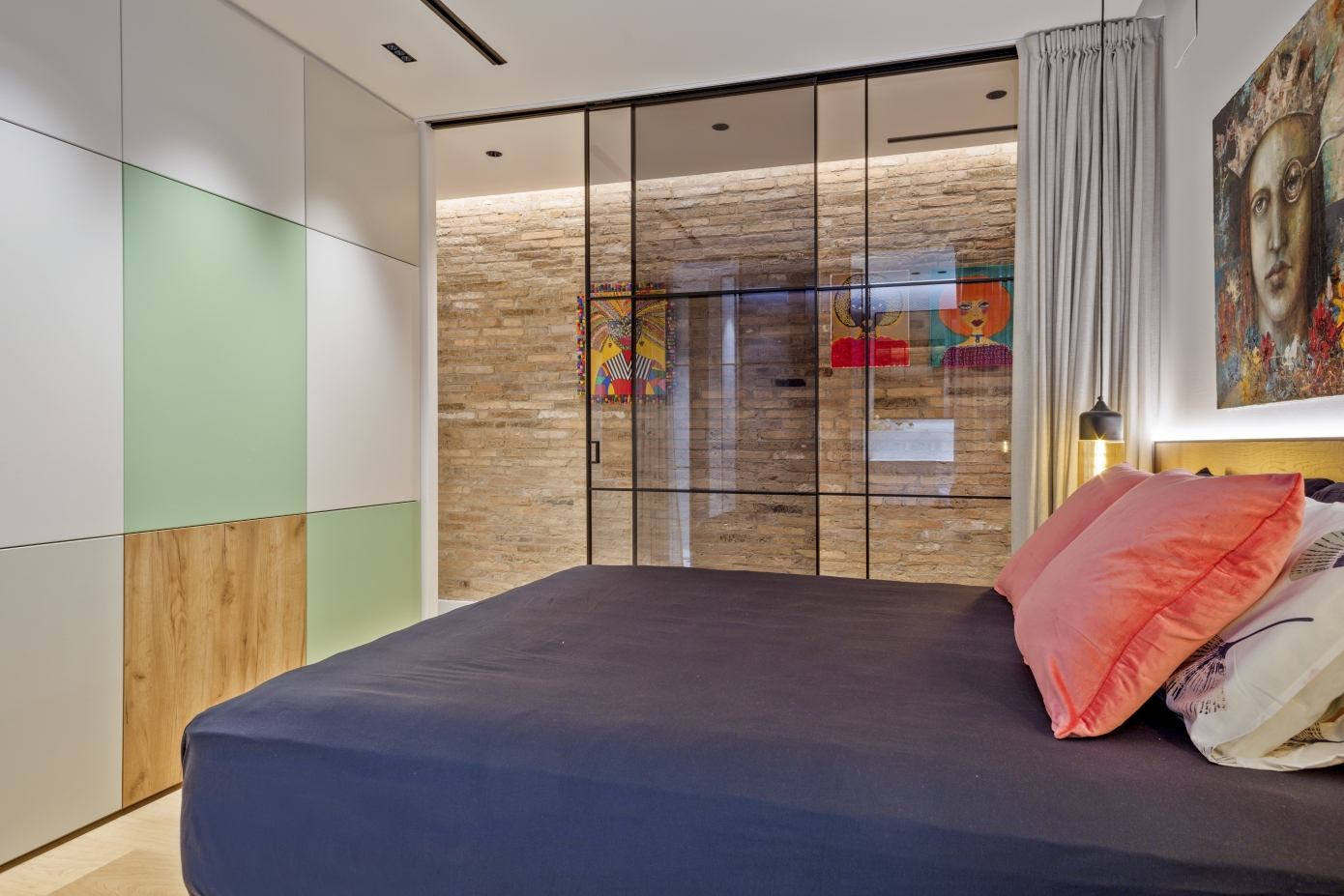 Luis Sanandres Interiorismo Designs a Small Modern Apartment in Sitges, Spain (15)