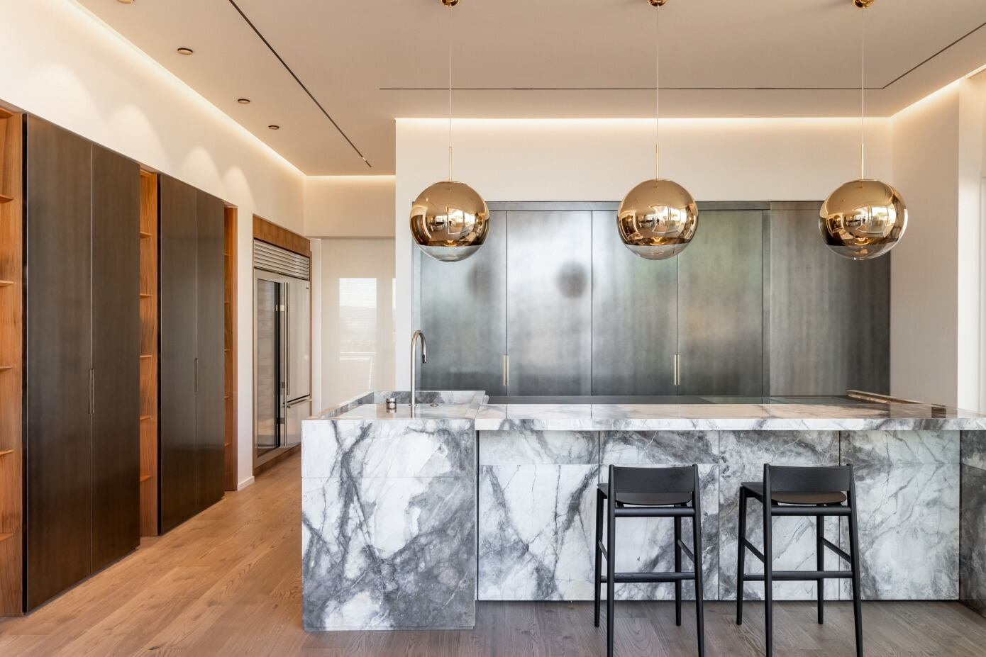 Menichetti+Caldarelli Designs a Beautiful Apartment in Bastia Umbra, Italy (4)