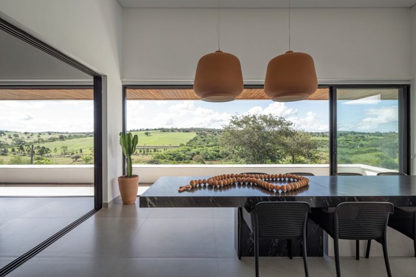 NEBR Arquitetura Designs a Stylish Contemporary House Set Amidst the Scenic Rocky Lands of Gravatá, Brazil (11)