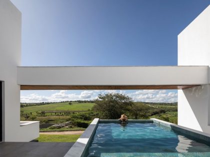 NEBR Arquitetura Designs a Stylish Contemporary House Set Amidst the Scenic Rocky Lands of Gravatá, Brazil (4)