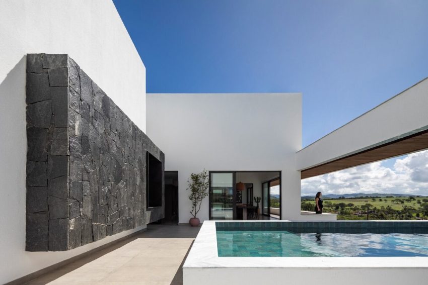 NEBR Arquitetura Designs a Stylish Contemporary House Set Amidst the Scenic Rocky Lands of Gravatá, Brazil (5)