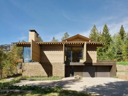 Olson Kundig Designs an Amazing Contemporary Mountain Home in Jackson Hole, Wyoming (1)