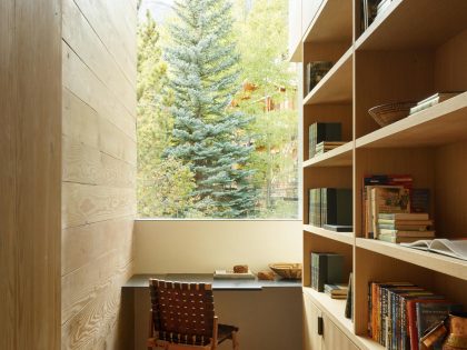Olson Kundig Designs an Amazing Contemporary Mountain Home in Jackson Hole, Wyoming (14)