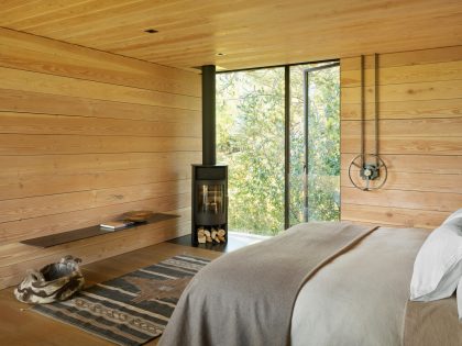Olson Kundig Designs an Amazing Contemporary Mountain Home in Jackson Hole, Wyoming (18)