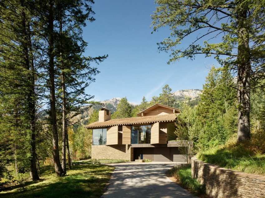 Olson Kundig Designs an Amazing Contemporary Mountain Home in Jackson Hole, Wyoming (2)