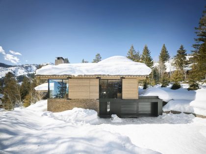 Olson Kundig Designs an Amazing Contemporary Mountain Home in Jackson Hole, Wyoming (36)