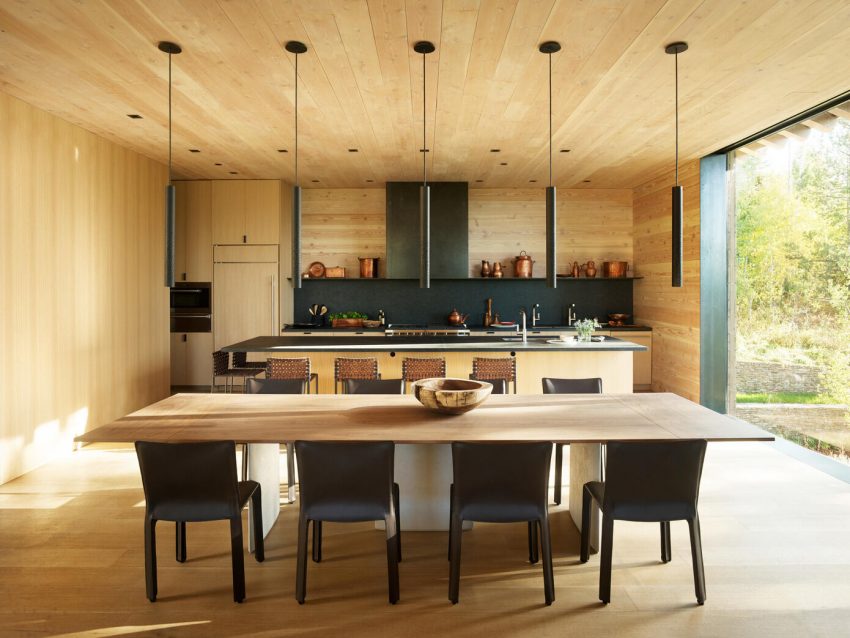 Olson Kundig Designs an Amazing Contemporary Mountain Home in Jackson Hole, Wyoming (9)