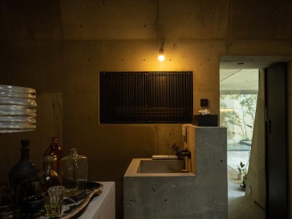 Tomoaki Uno Architects Design a Unique Concrete and Stone House in Nagoya, Japan (9)