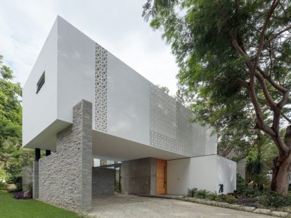 A Splendid Modern House with Bright Interior and White Walls in Colima, Mexico by Di Frenna Arquitectos (17)