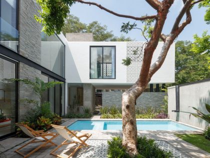 A Splendid Modern House with Bright Interior and White Walls in Colima, Mexico by Di Frenna Arquitectos (2)