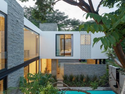 A Splendid Modern House with Bright Interior and White Walls in Colima, Mexico by Di Frenna Arquitectos (24)