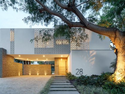 A Splendid Modern House with Bright Interior and White Walls in Colima, Mexico by Di Frenna Arquitectos (27)