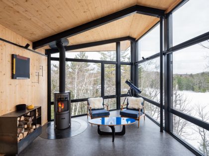 A Dramatic Cantilevered Cliff-Face Home with a Cozy Atmosphere in Wakefield, Canada by Kariouk Architects (5)