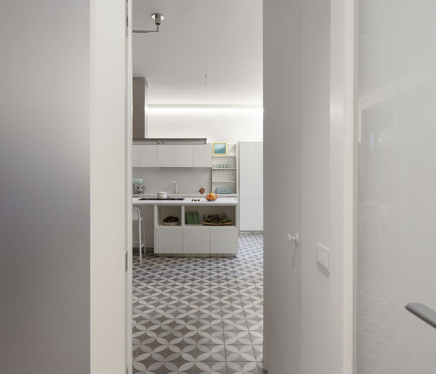 A Lavish Contemporary Home for a Young Couple in Catania, Italy by Eva Grillo (10)