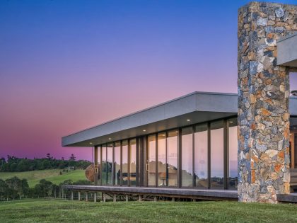 A Mid-Century Modern Home with Stylish Exterior and Interior in Byron Bay, Australia by Design & Beyond Architects (17)