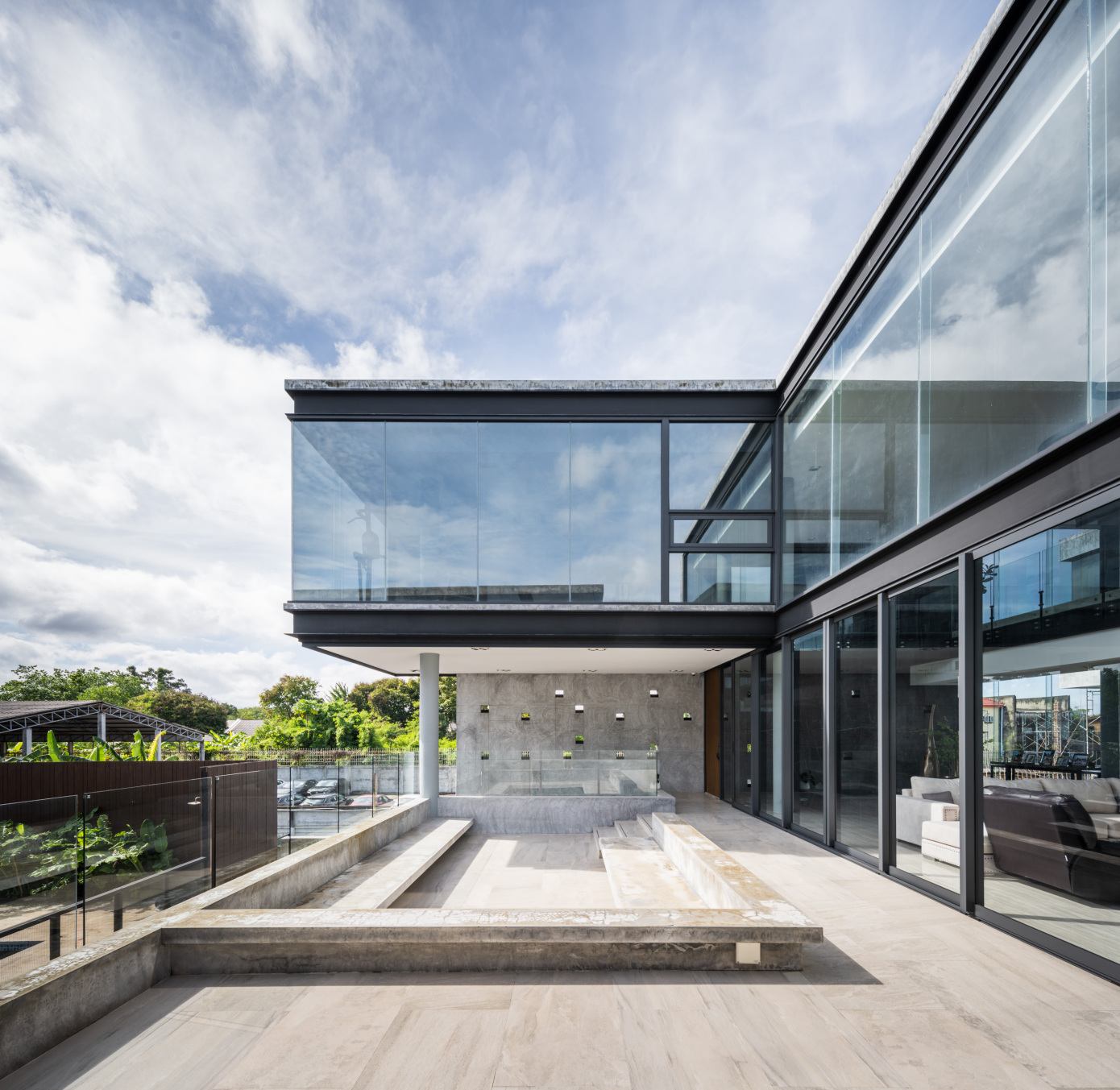 A Modern Concrete Home Offers a Playful Taste in Hat Yai, Thailand by Vive Design Studio (3)