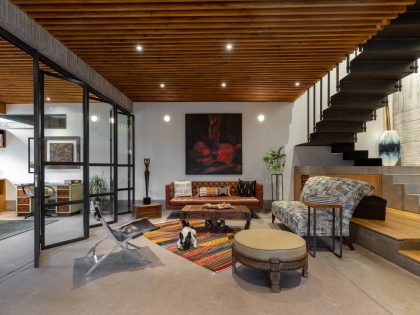 A Modern Home Balances Brick, Concrete, Wood and Metal Elements in Quito, Ecuador by Diez + Muller Arquitectos (2)