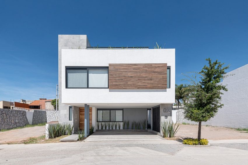 A Modern Home Features Stone, Wood, Glass and Steel in Aguascalientes, Mexico by Luis Magdaleno Veloz (1)