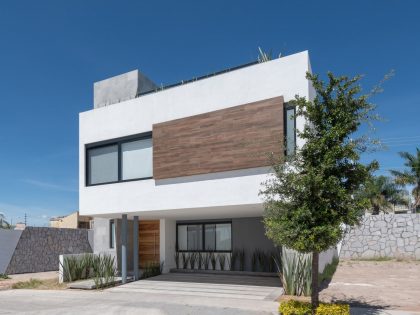 A Modern Home Features Stone, Wood, Glass and Steel in Aguascalientes, Mexico by Luis Magdaleno Veloz (30)